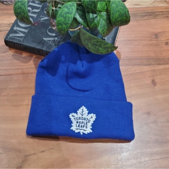 Toronto Maple Leafs Accessories - Toronto Maple Leafs Terrain Knit Solid Royal Cuff Knit Beanie Hat